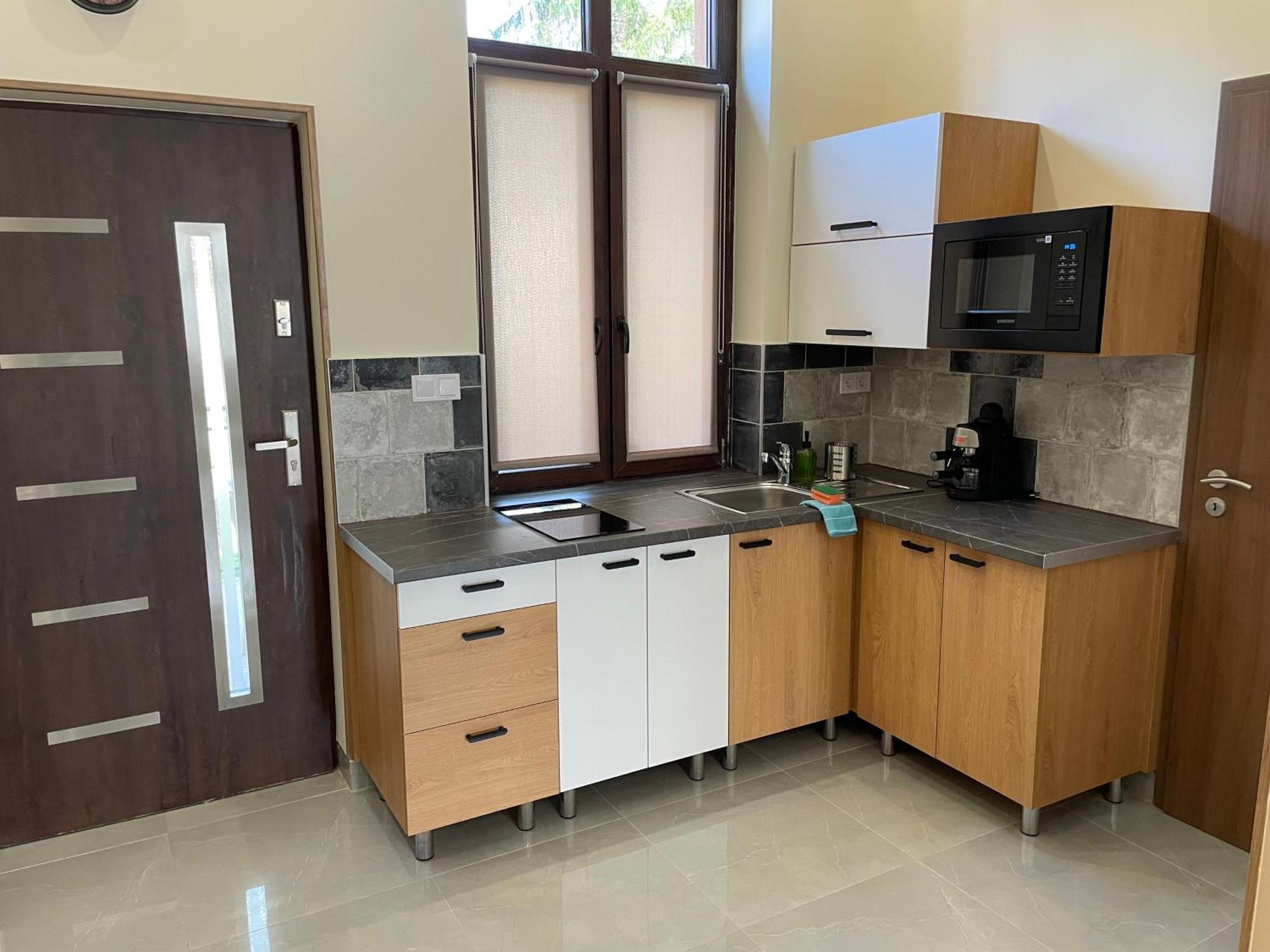 Kovacs Apartmanhaz 키슈쿤헐러시 객실 사진