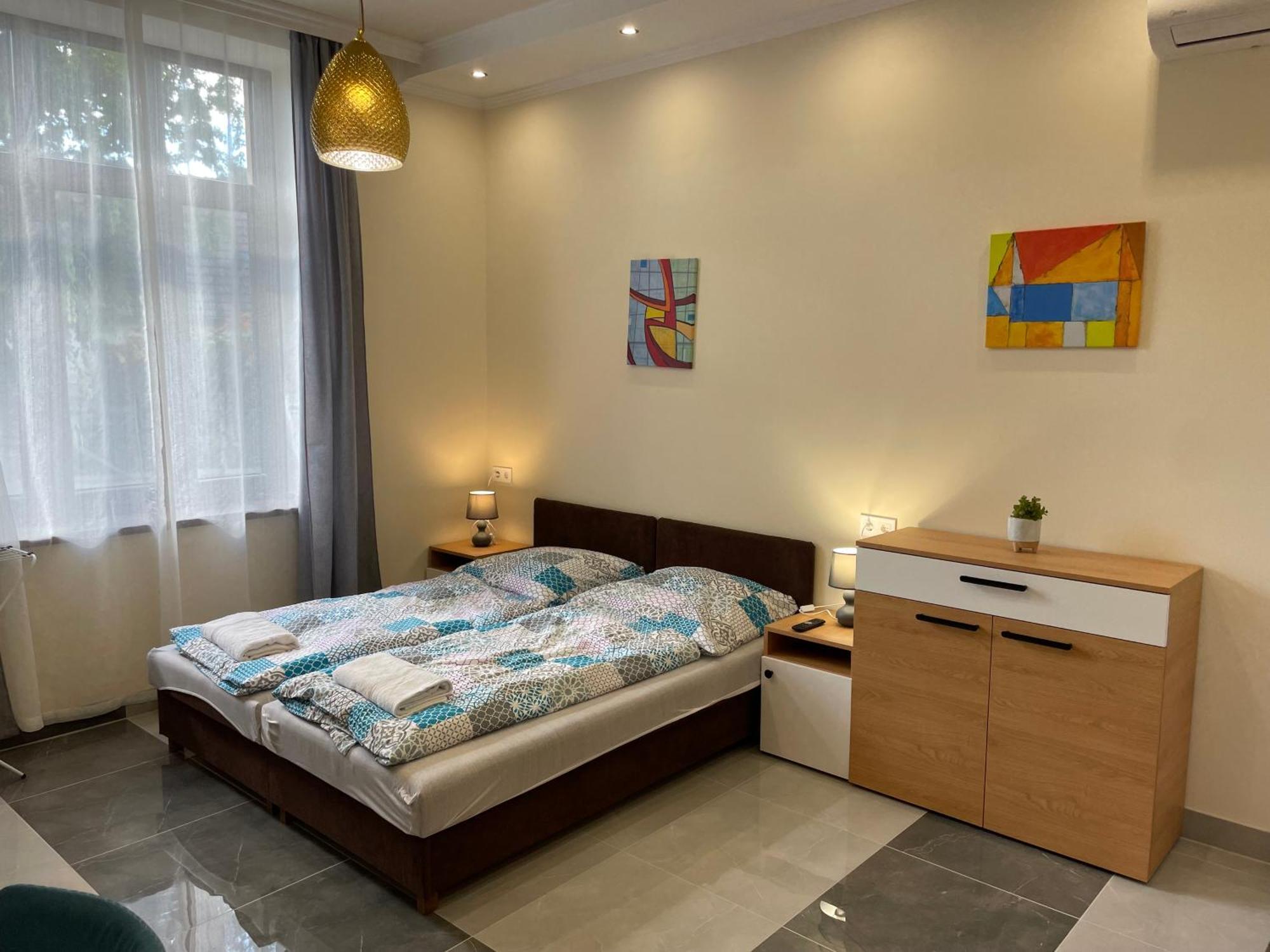 Kovacs Apartmanhaz 키슈쿤헐러시 객실 사진