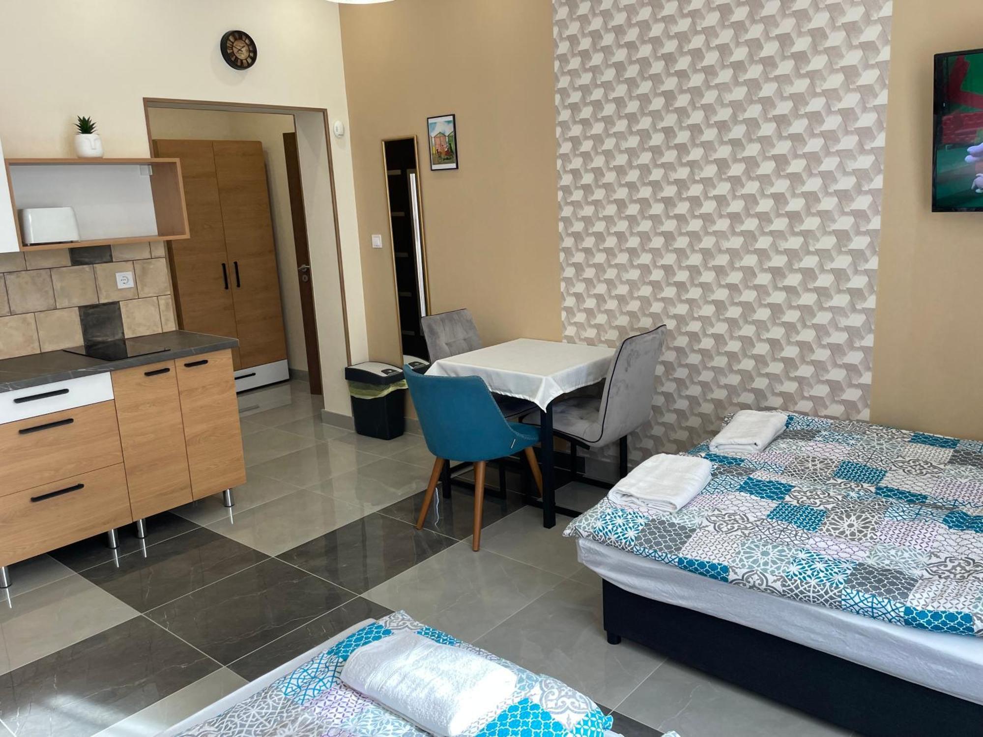Kovacs Apartmanhaz 키슈쿤헐러시 객실 사진