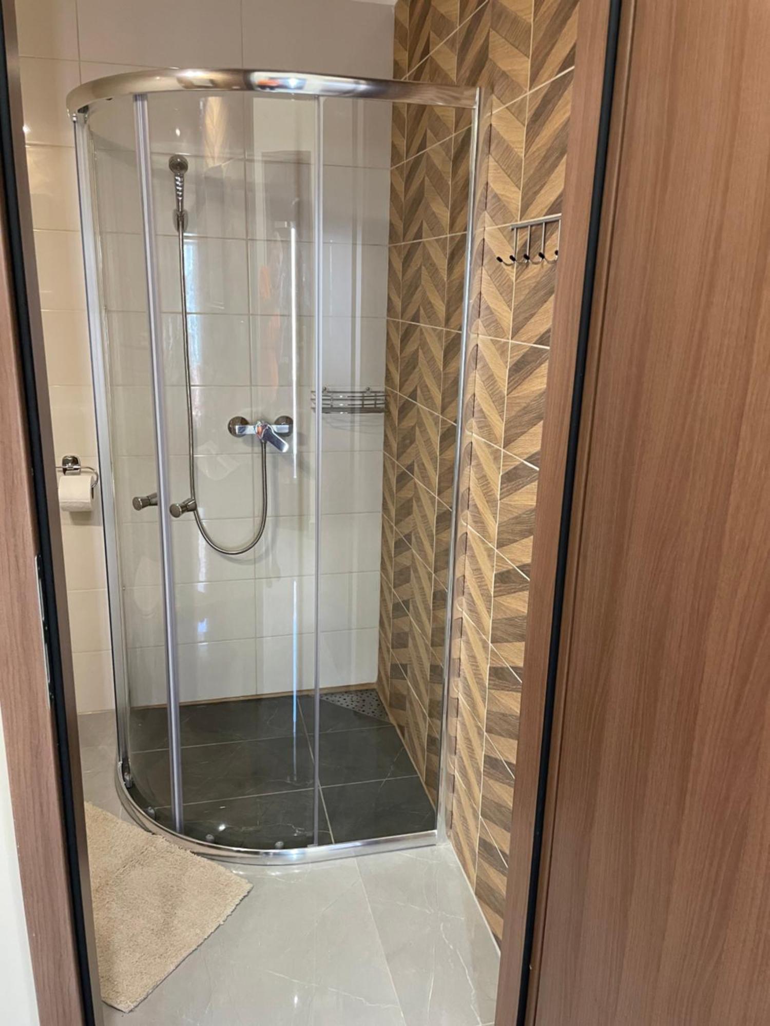 Kovacs Apartmanhaz 키슈쿤헐러시 객실 사진