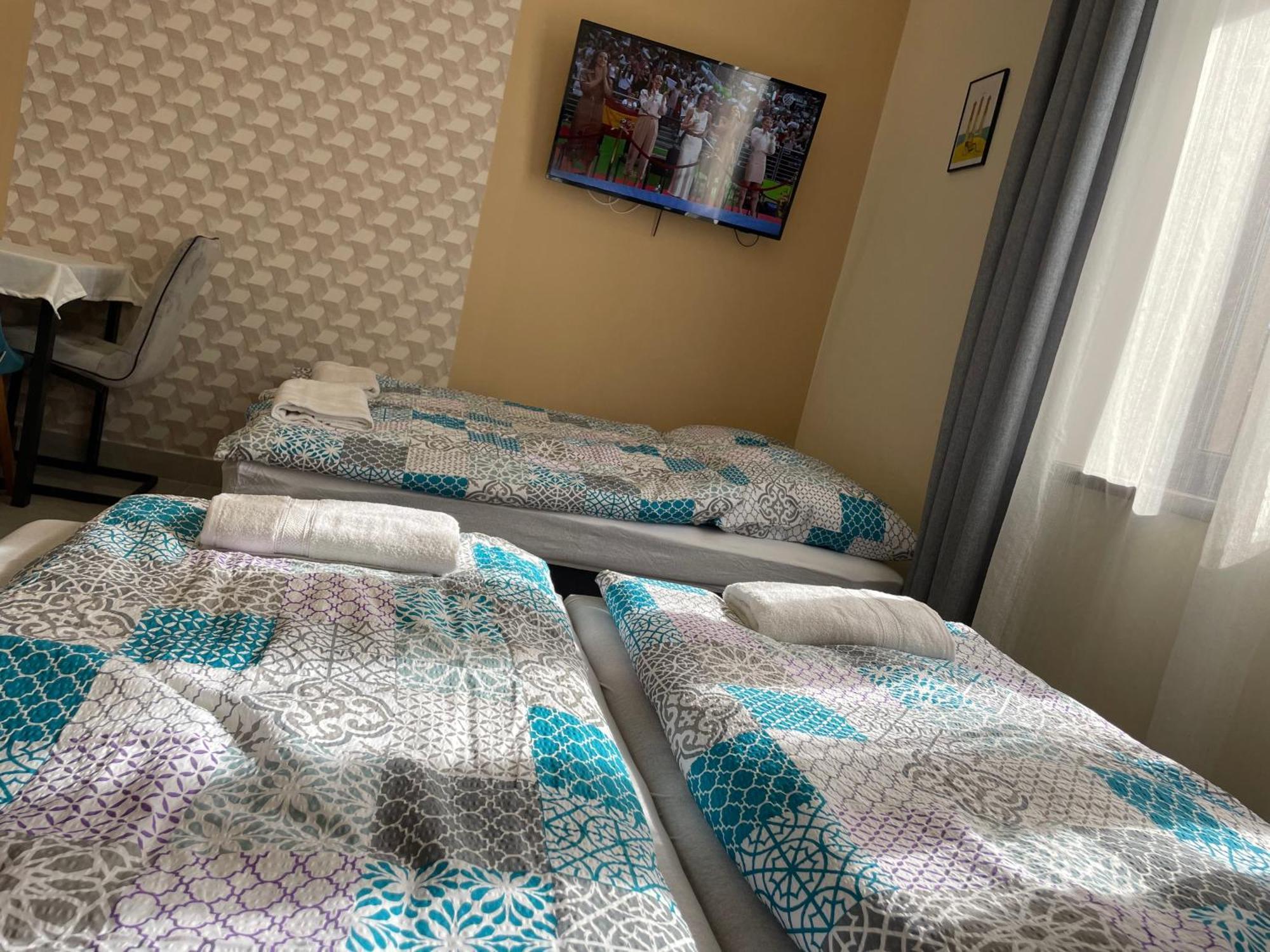 Kovacs Apartmanhaz 키슈쿤헐러시 객실 사진